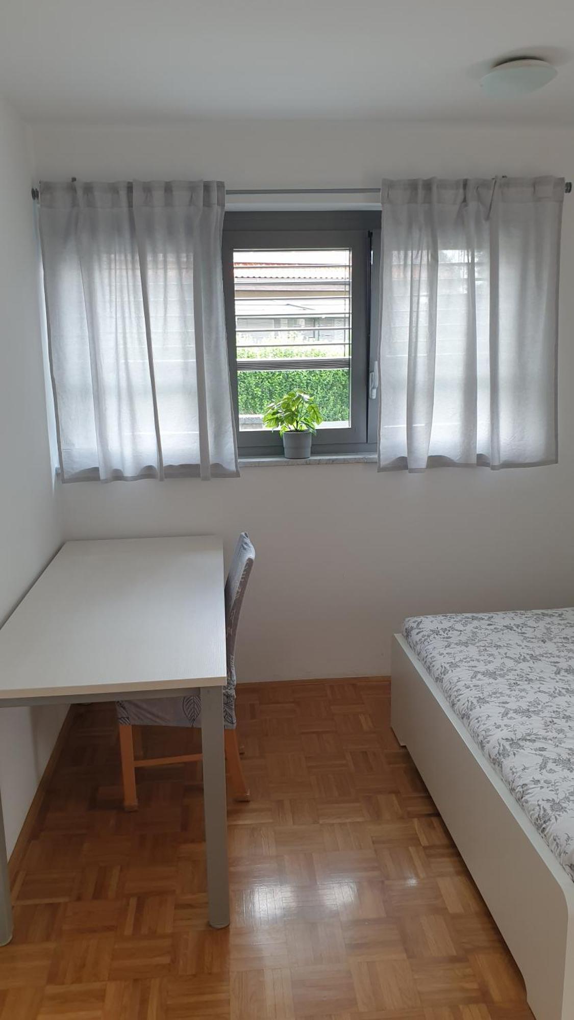 Apartment Emma Ljubljana - Free Parking, Ac, Wifi ภายนอก รูปภาพ