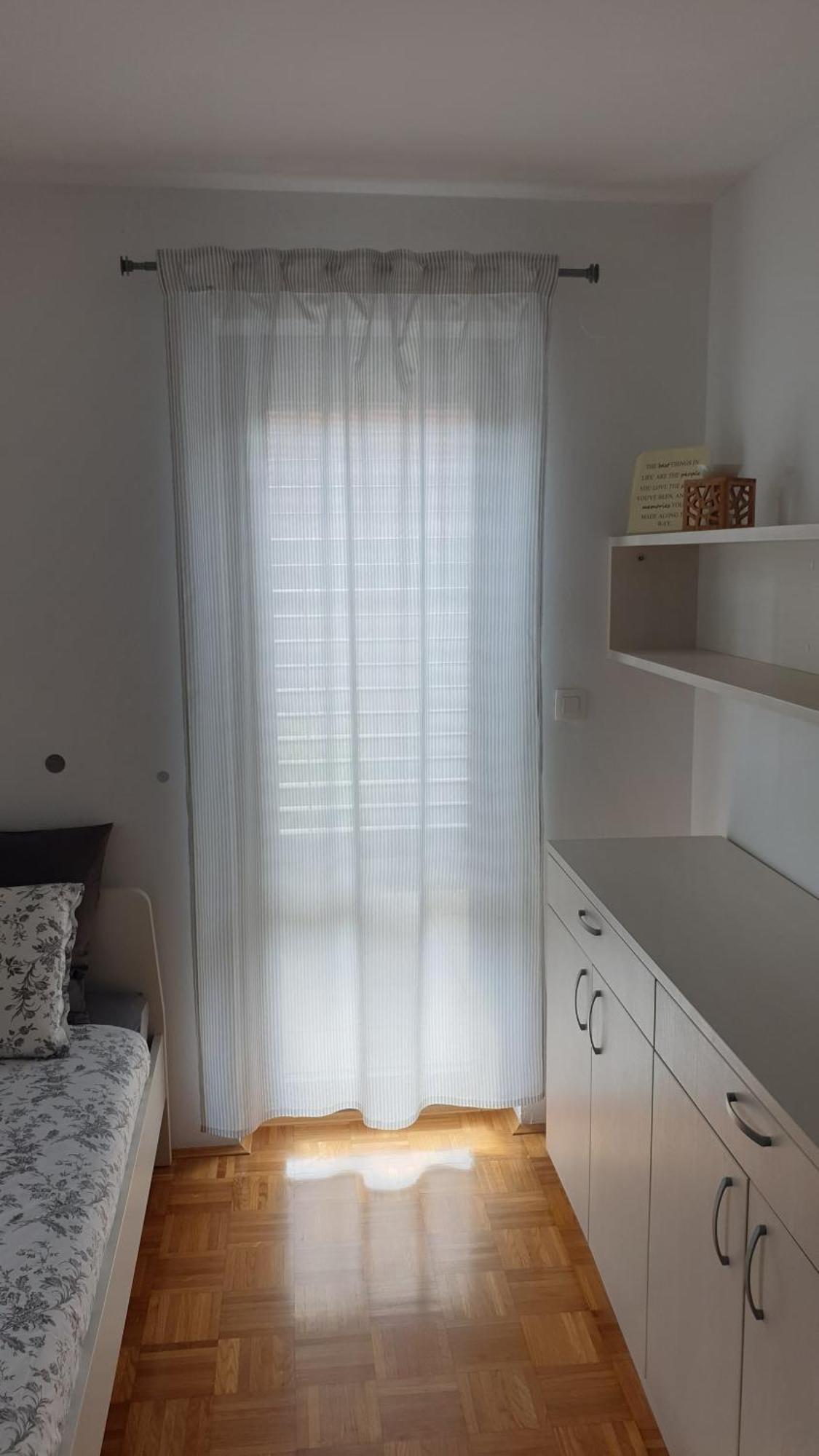 Apartment Emma Ljubljana - Free Parking, Ac, Wifi ภายนอก รูปภาพ